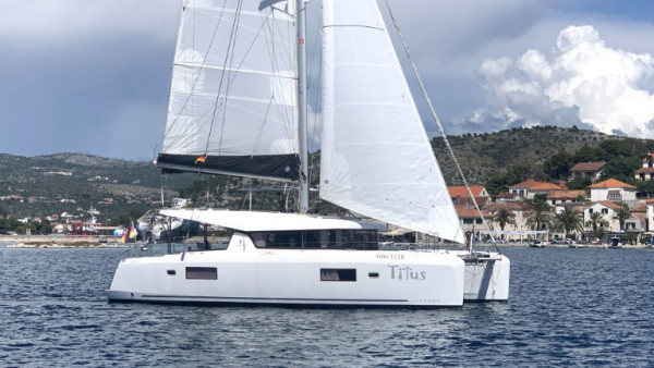 YachtABC - Titus - Croatia - Lagoon 42 OW