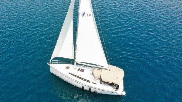 YachtABC - Little Joe - Croatia - Bavaria Cruiser 34 - 2 cab.