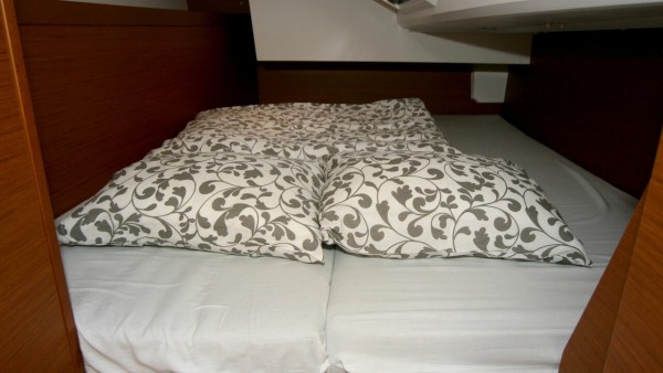 YachtABC - Marie - Croatia - Sun Odyssey 349 - 2 cab.